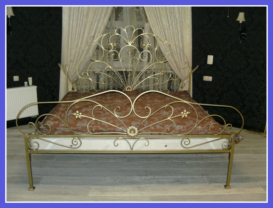 Кровати с билками из ажурной ковки модель 6