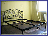 Кровать с коваными завитками модель 40