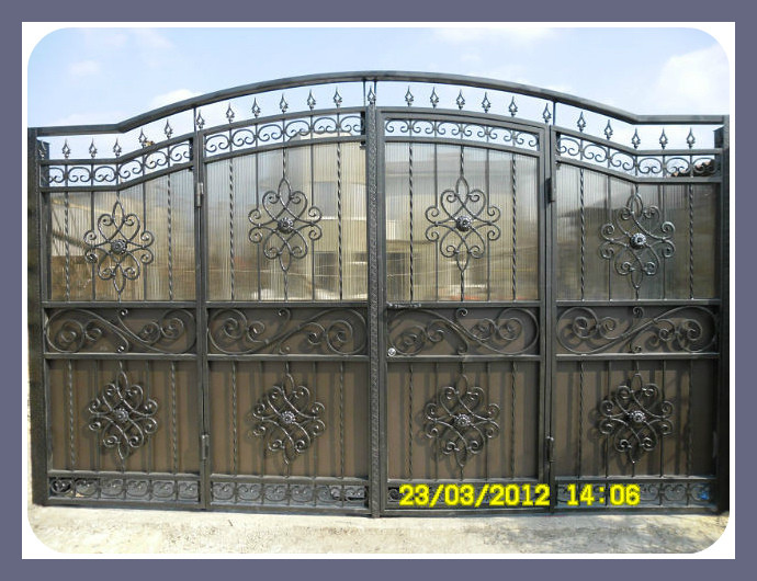 Ворота кованые со встроенной калиткой модель 133