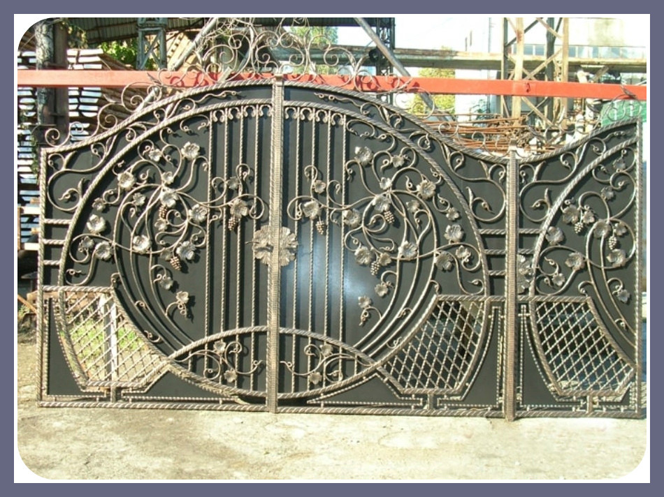 Ворота кованые ажурные элитные модель 304