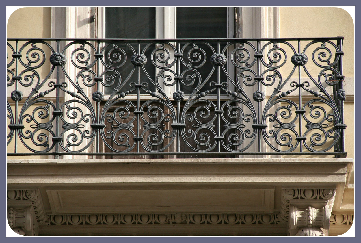 Ограждение для балкона с кованым узором и литьем ажурное модель 154 - фото 1 - id-p54177880