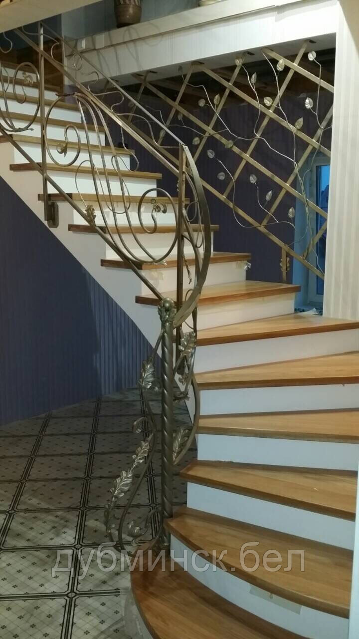 Лестницы из дуба
