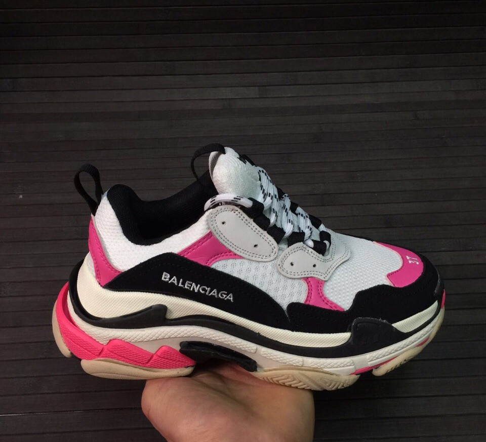 Кроссовки Balenciaga Triple S - фото 2 - id-p91468167