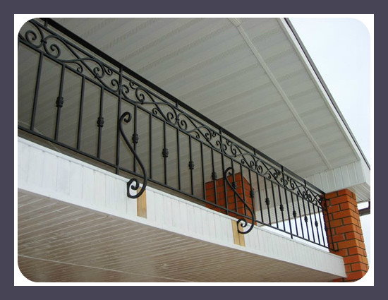 Балконное ограждение с коваными элементами модель 72 - фото 1 - id-p9384048