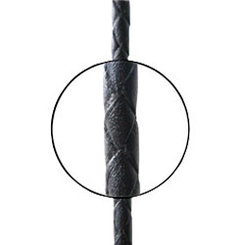 Шнурок кожаный 65см диаметр 2.5мм плетенный черный