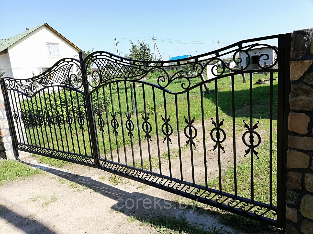 Распашные ворота №39, размер 320х140см, без установки, без столбов. - фото 1 - id-p91969120