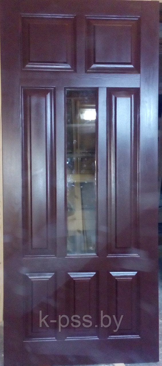 Двери входные деревянные со стекло пакетом, утепленные.