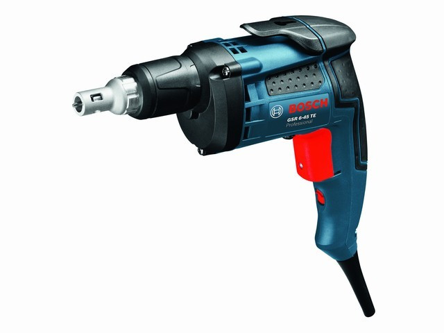 Шуруповерт BOSCH GSR 6-45 TE в чем. (701 Вт, патрон внутр. шестигр. 1/4", 12 Нм, шурупы до 6 мм)