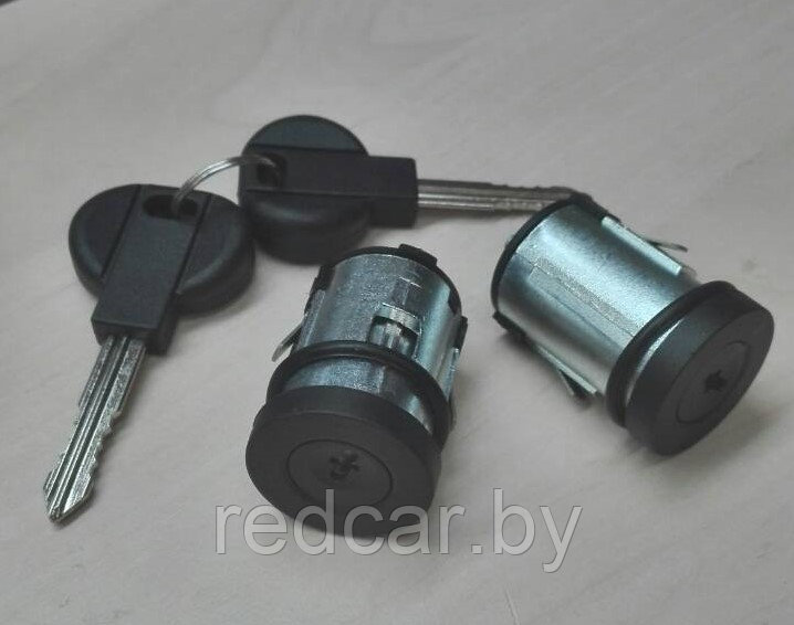 Личинки замка двери на Citroen Evasion, Peugeot 806, Citroen Xantia, Citroen XM. Новые!!!