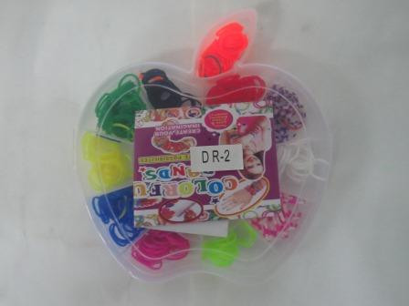 Набор для плетения браслетов Loom Bands 800 резинок (яблоко).