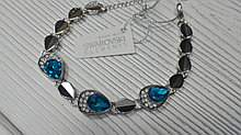 Красивый браслет в виде лепестков , с кристаллами Swarovski
