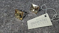 Квадратные серьги с кристаллами Swarovski