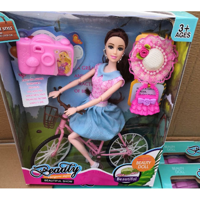 Кукла шарнирная Beauty с велосипедом