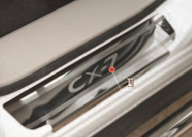 Накладки на внутренние пороги с рисунком вместо пластика Mazda CX-7 (2010-2013) - фото 2 - id-p77616117