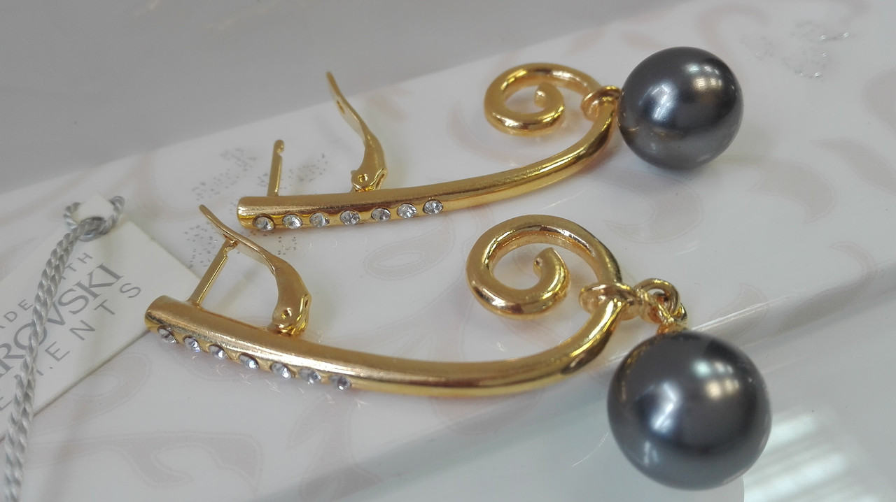 Длинные позолоченные серьги с кристаллами Swarovski и жемчугом