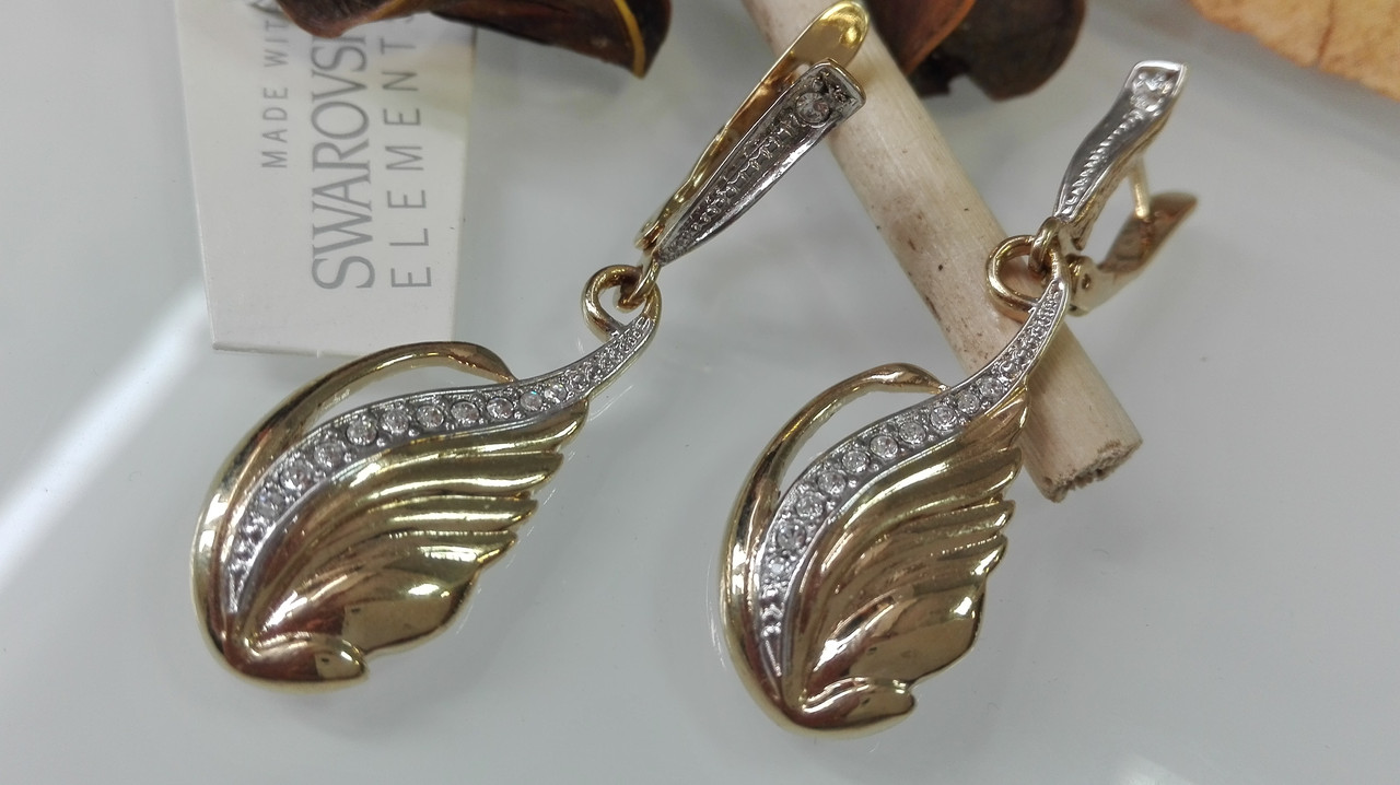 Красивые серьги с кристаллами Swarovski