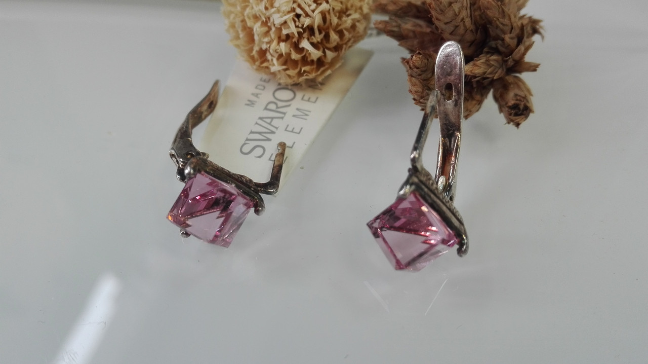 Красивые серьги Куб с кристаллами Swarovski