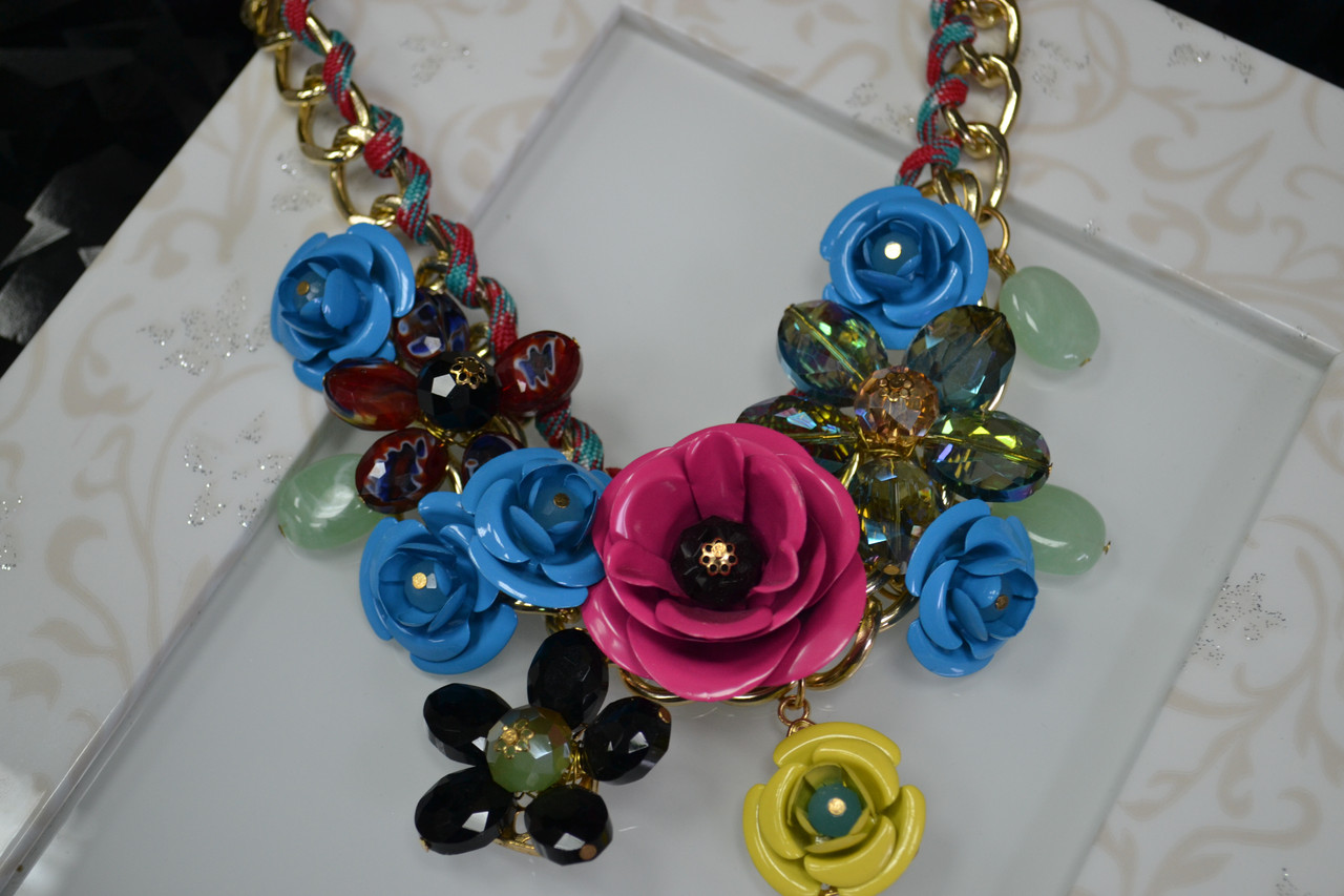 Красивое массивное ожерелье с камнями, цветы - фото 1 - id-p93486882