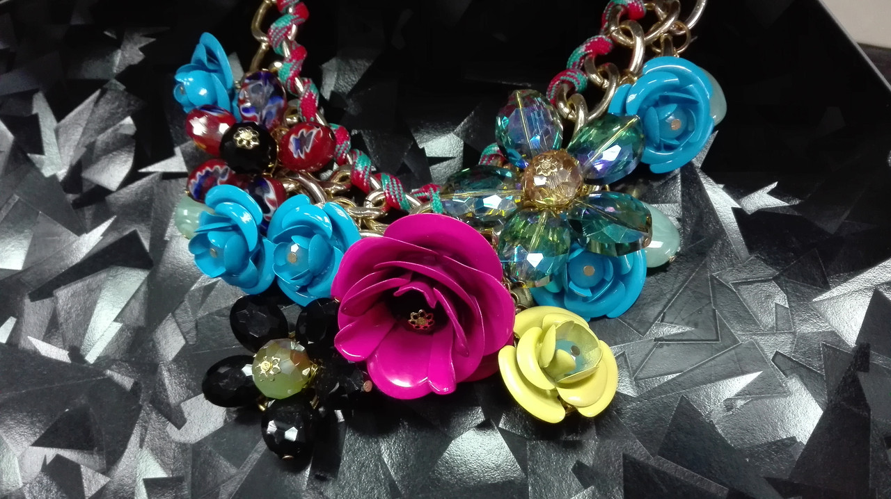 Красивое массивное ожерелье с камнями, цветы - фото 2 - id-p93486882