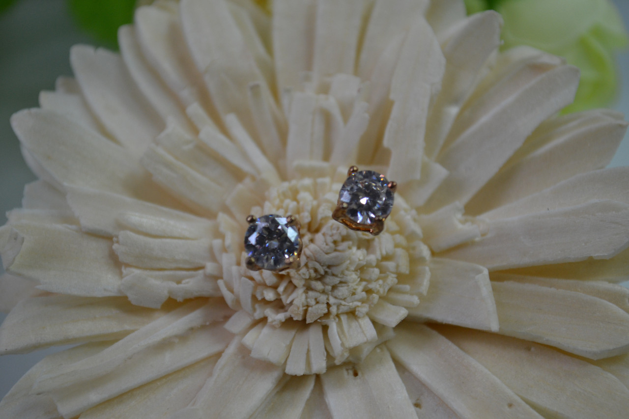 Пусеты с кристаллами Swarovski