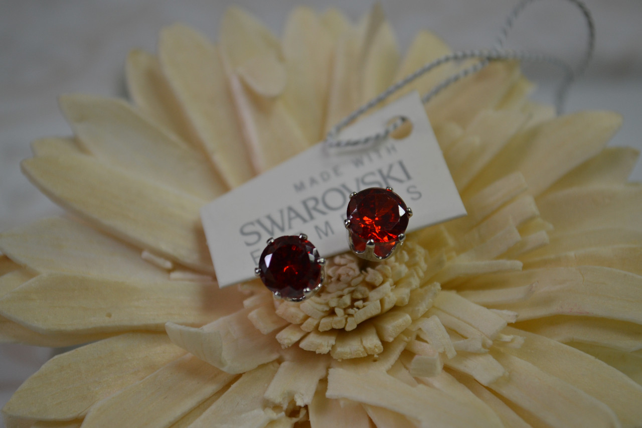 Красные пусеты с кристаллами Swarovski - фото 1 - id-p93534996