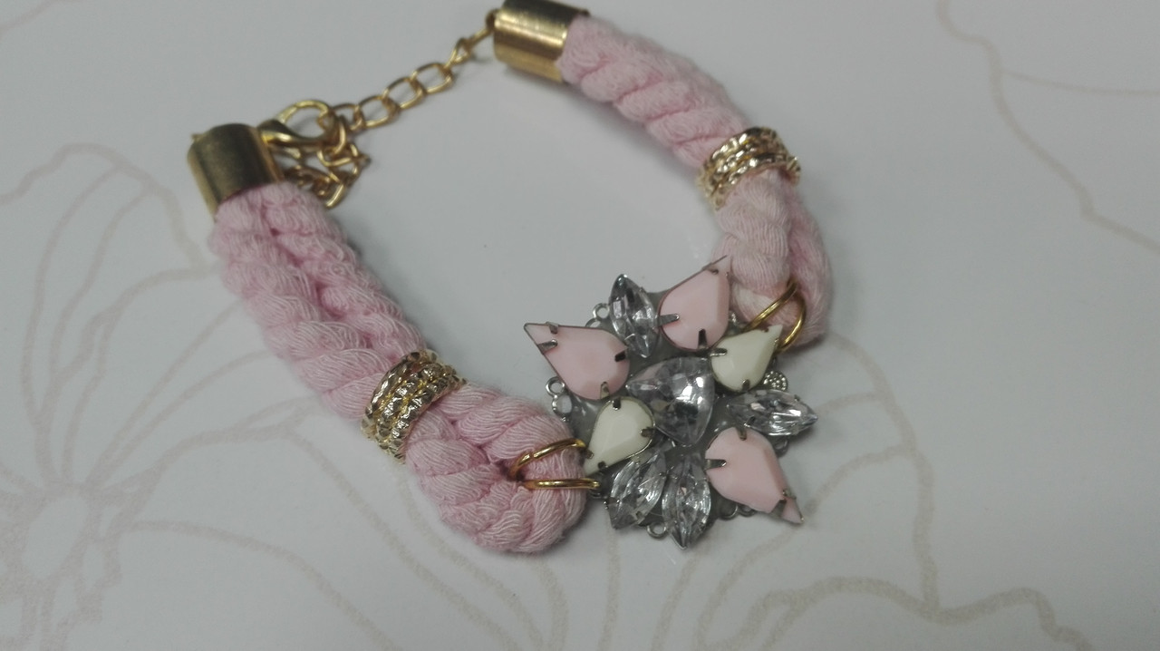 Розовый браслет на шнурке с подвеской - фото 1 - id-p93697777