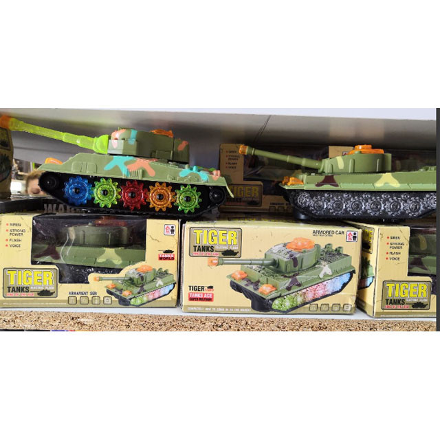Танк на батарейках Tiger Tanks (свет, звук) - фото 6 - id-p93714793