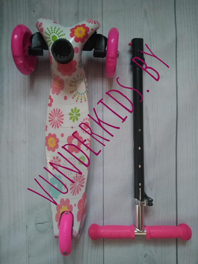 САМОКАТ MINI SCOOTER PRINT ГРАФФИТИ (светящееся колесо, регулируемая ручка)