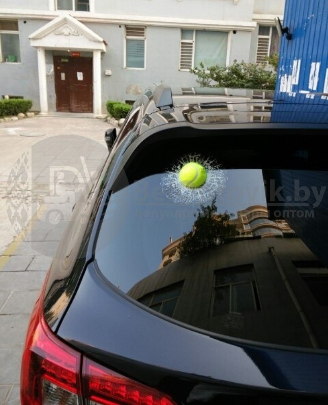 Разыграй друга Силиконовая 3D наклейка на автомобиль Разбитое стекло Теннисный мяч - фото 7 - id-p93848828