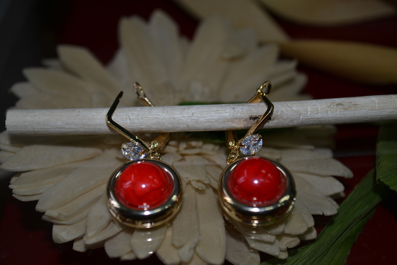 Красивые серьги с красными камнями - фото 1 - id-p94039043