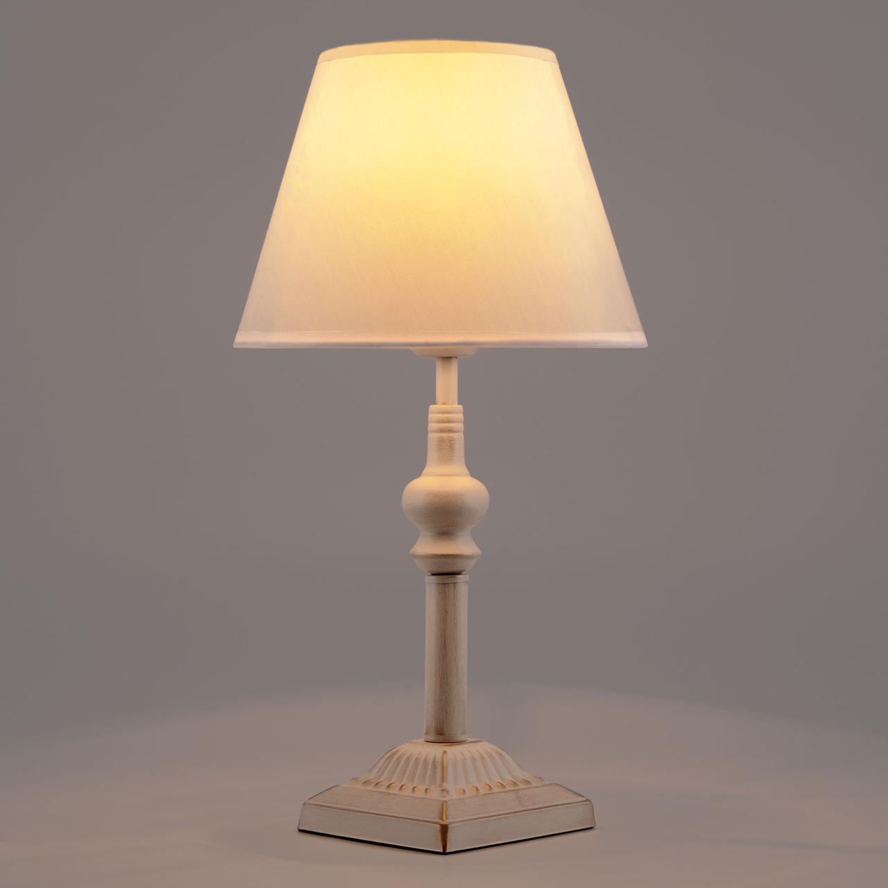 Классическая настольная лампа 01061/1 белый с золотом Berlin Eurosvet