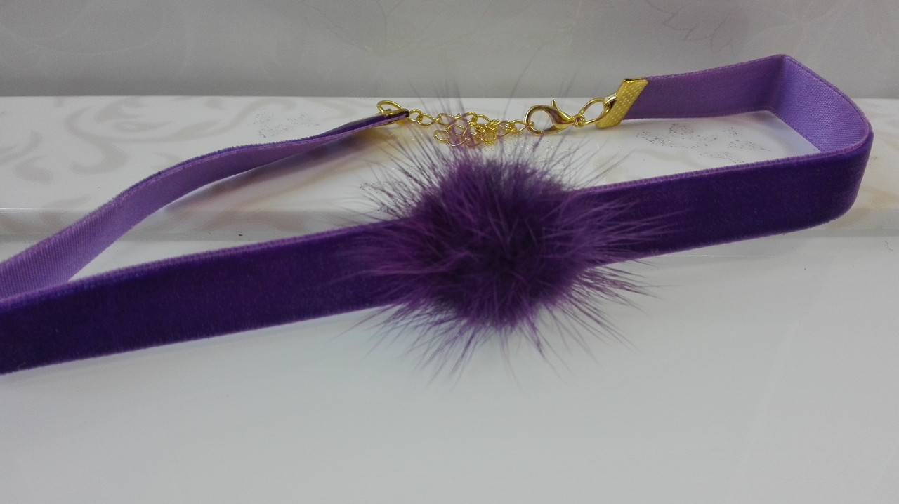 Красивый чокер фиолетового цвета с мехом - фото 1 - id-p94225698