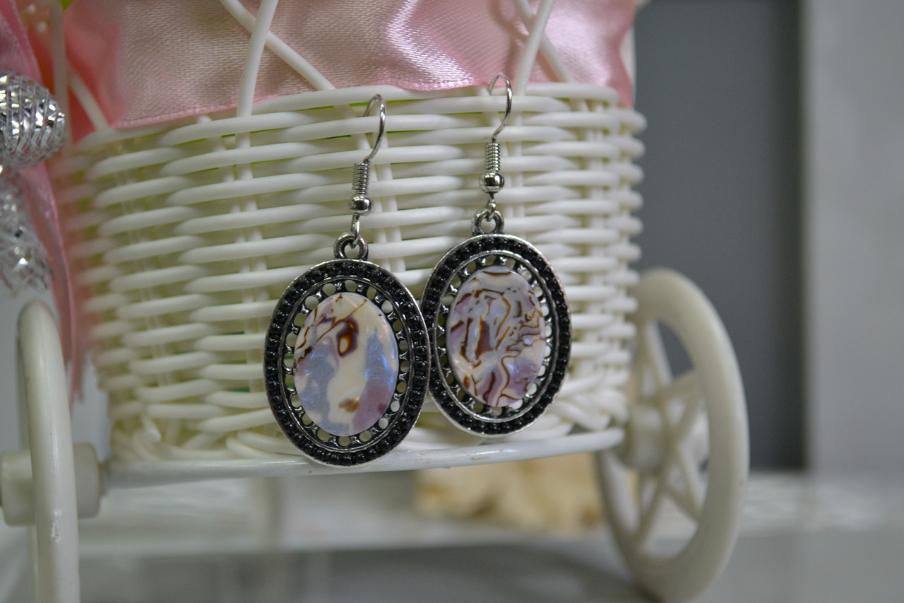 Серьги с рисунком