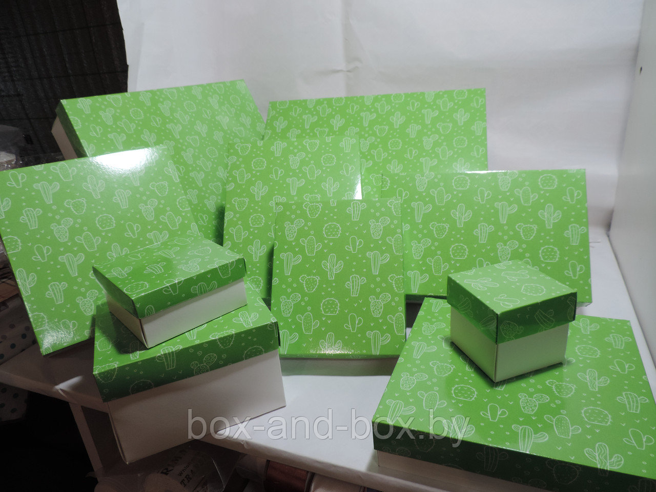 Коробка подарочная (размер 22*18*7) Кактусы зеленые - фото 1 - id-p94405933
