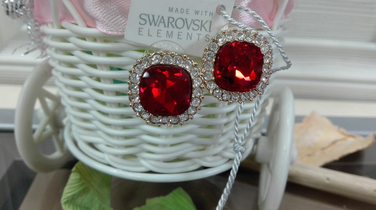 Красные серьги гвоздики с кристаллами Swarovski - фото 1 - id-p94489228