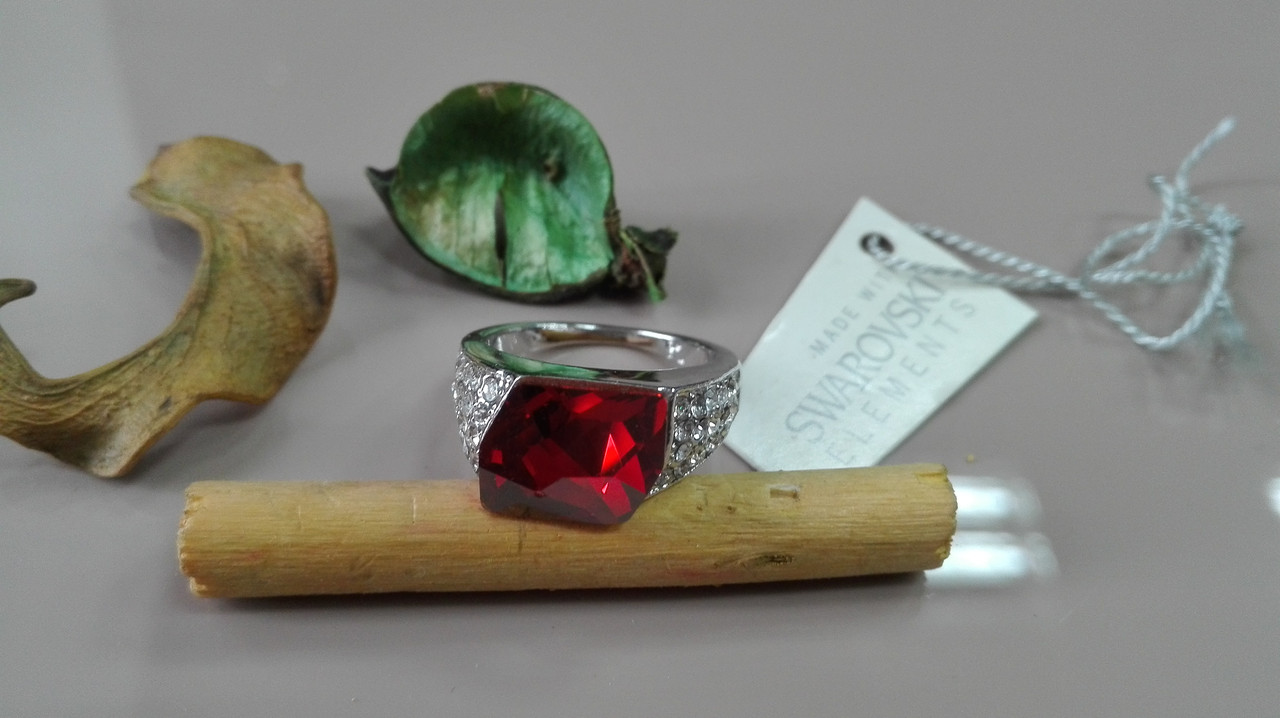Кольцо в серебре, с кристаллами Swarovski - фото 1 - id-p94646249