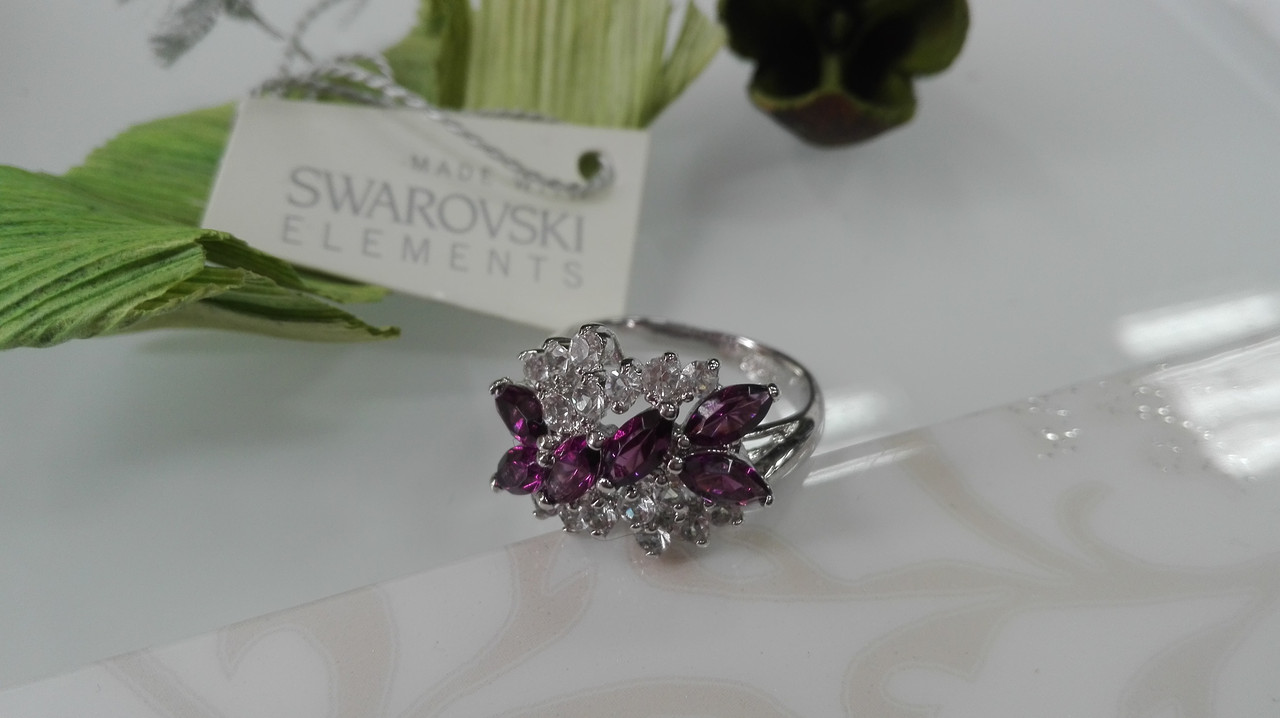Кольцо в серебре ,с кристаллами Swarovski