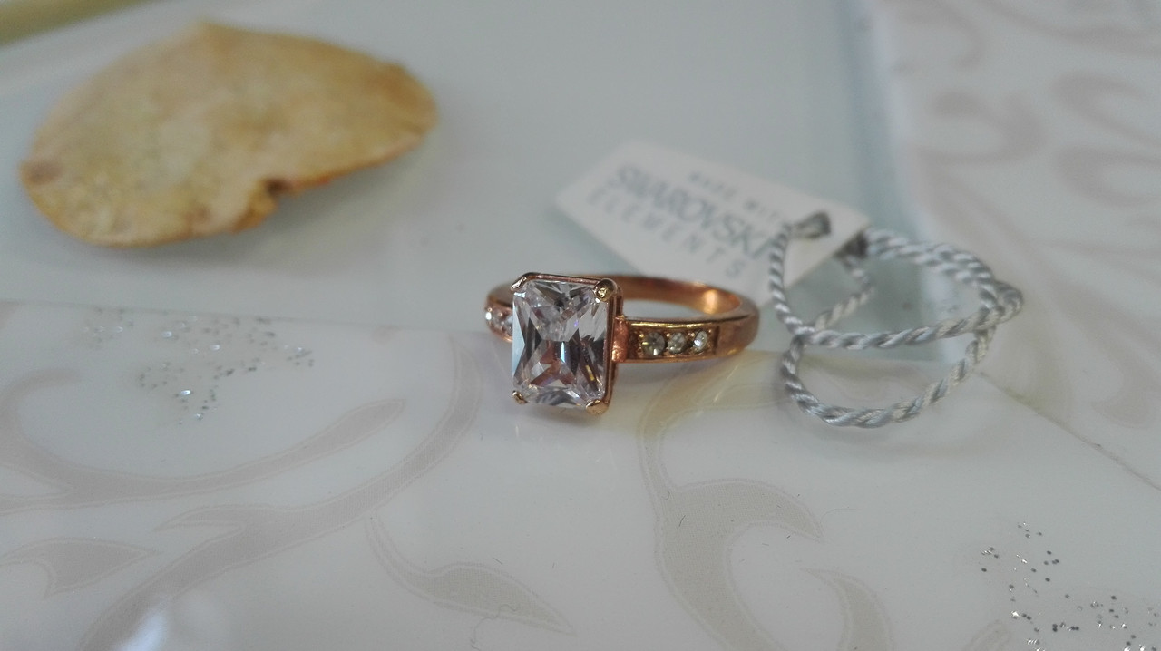 Кольцо позолоченное, с кристаллами Swarovski