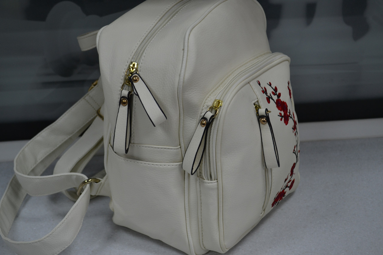 Эффектный рюкзак Flower из экокожи с оригинальным принтом белого цвета. - фото 2 - id-p94795094
