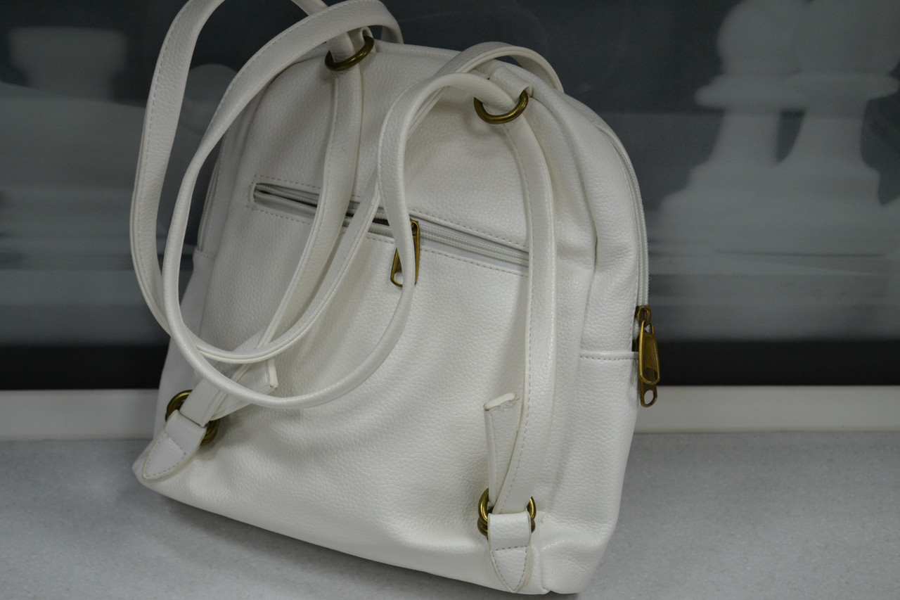 Стильный белый рюкзак из экокожи с вышивкой - фото 2 - id-p94795174