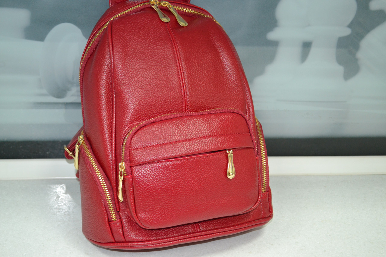 Стильный,красный  рюкзак из экокожи