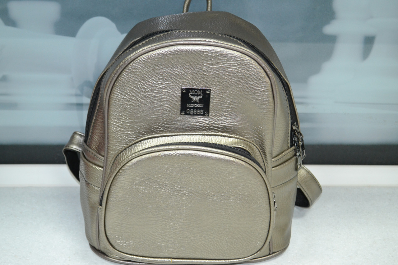 Красивый рюкзак из экокожи, золотисто серого цвета - фото 1 - id-p94811291