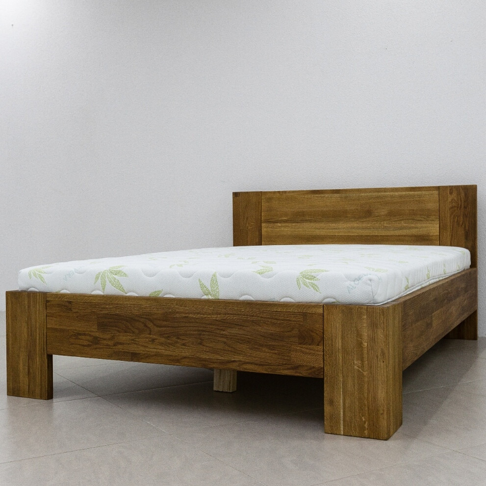 Кровать из цельноламельного дубового щита   Талер 180х200