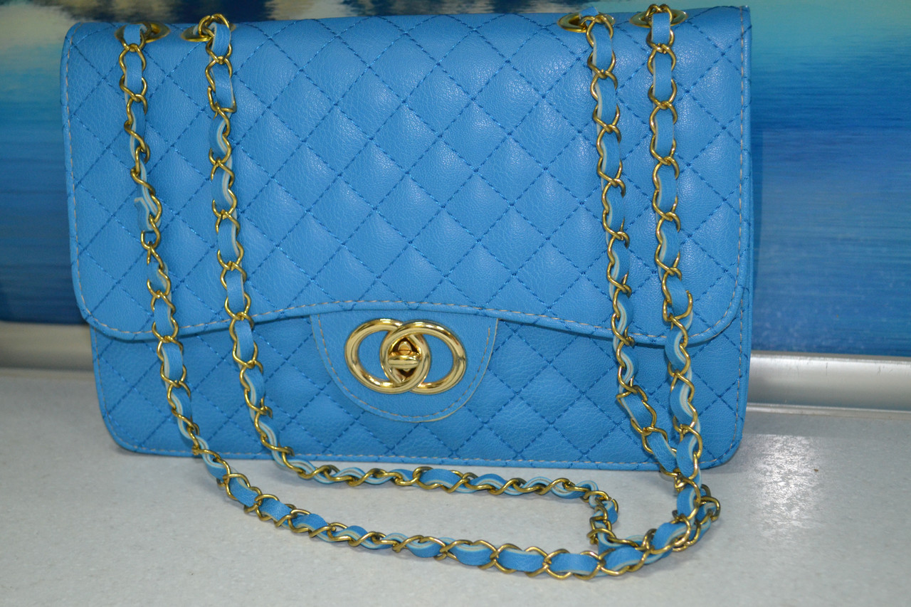 Стильная голубая сумочка