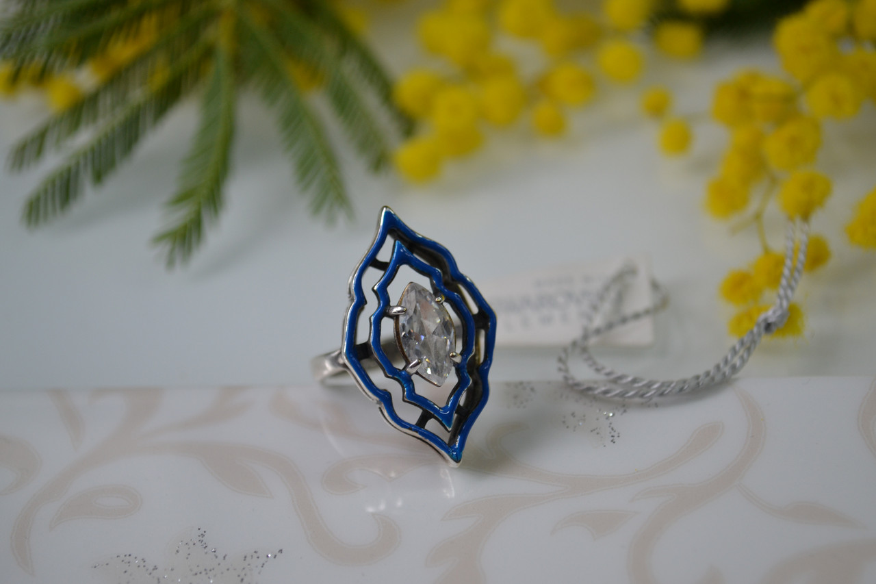 Кольцо в серебре с кристаллами Swarovski