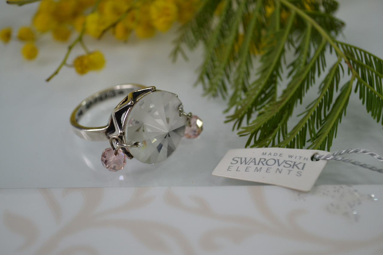 Перстень  с кристаллами Swarovski 