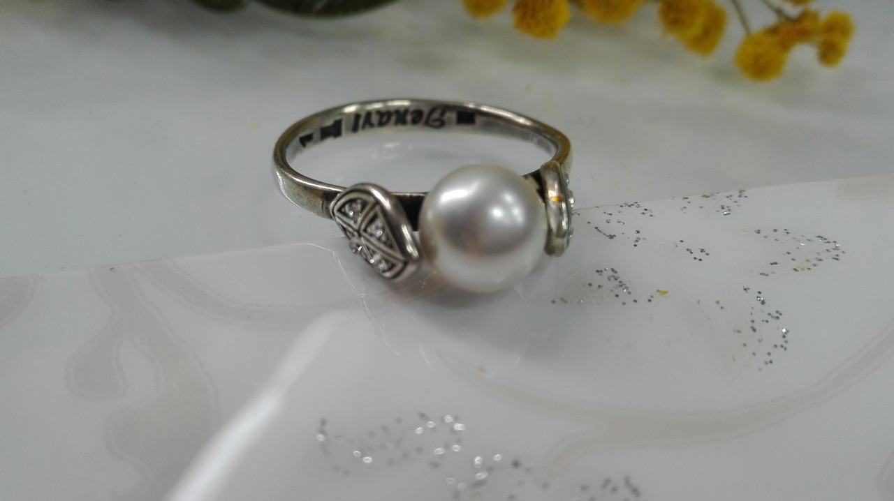 Кольцо в серебре ,с кристаллами Swarovski и жемчугом