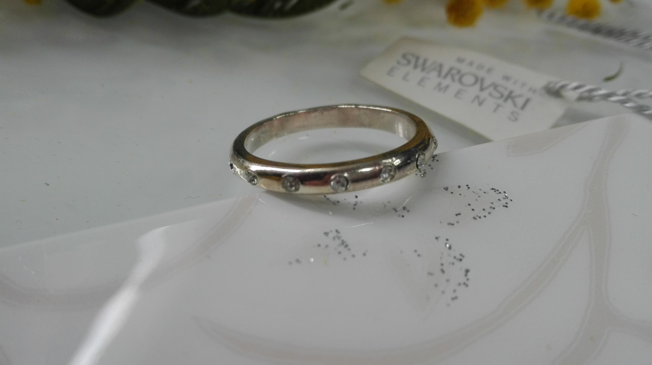 Кольцо в серебре с кристаллами Swarovski