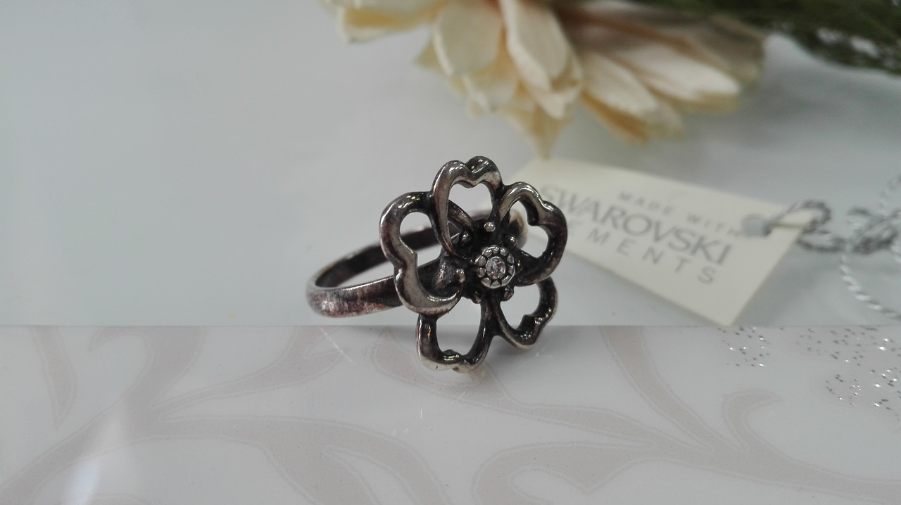 Кольцо Цветок в серебре с кристаллами Swarovski - фото 1 - id-p95461010