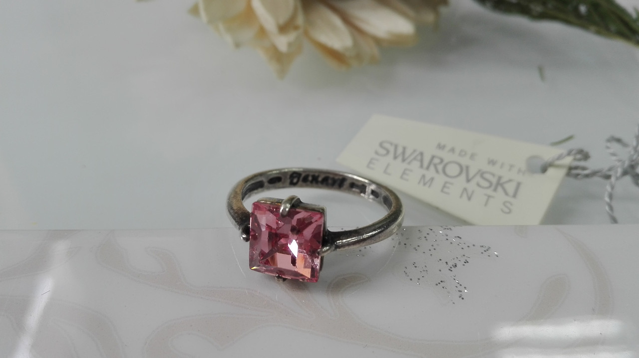 Кольцо в серебре с кристаллами Swarovski